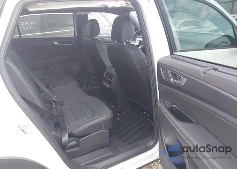 2025 Volkswagen Atlas Cross Sport 2.0T Sel R-Line Black z USA, uszkodzony, nr VIN 1V2AE2CA0SC220292